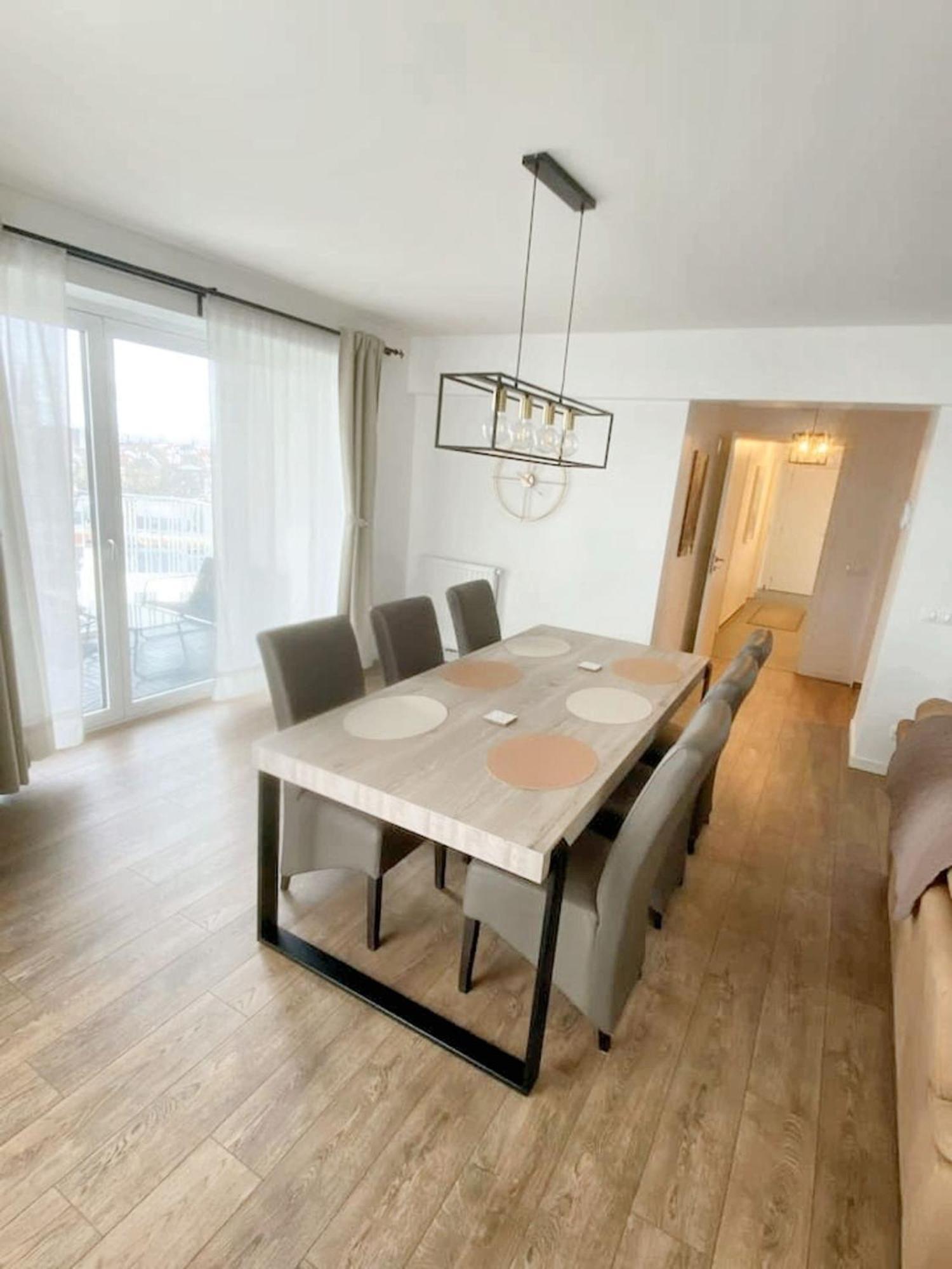 Modern Apartment In Cureghem Anderlecht 134 M² + Terrace Bruksela Zewnętrze zdjęcie