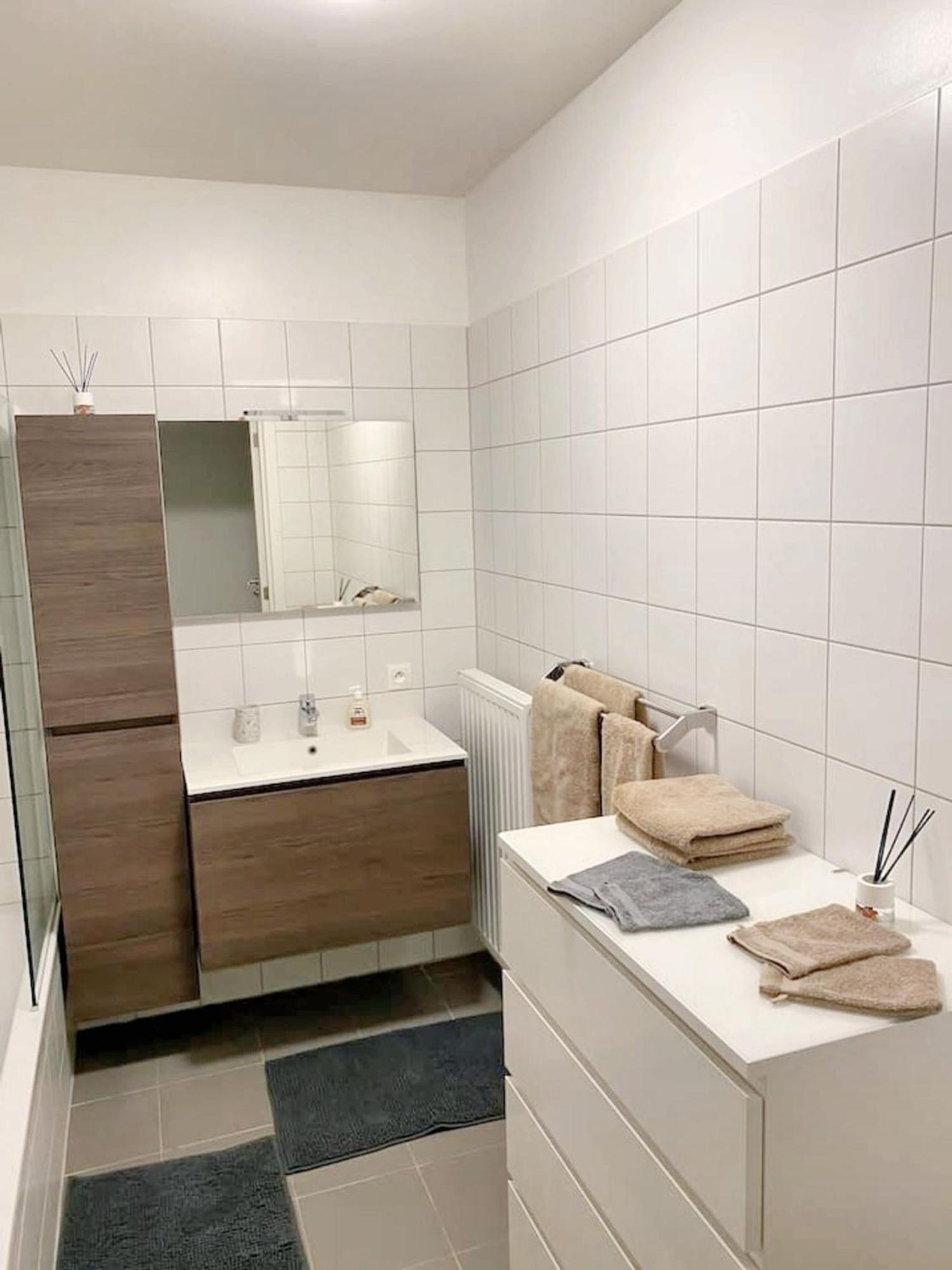 Modern Apartment In Cureghem Anderlecht 134 M² + Terrace Bruksela Zewnętrze zdjęcie