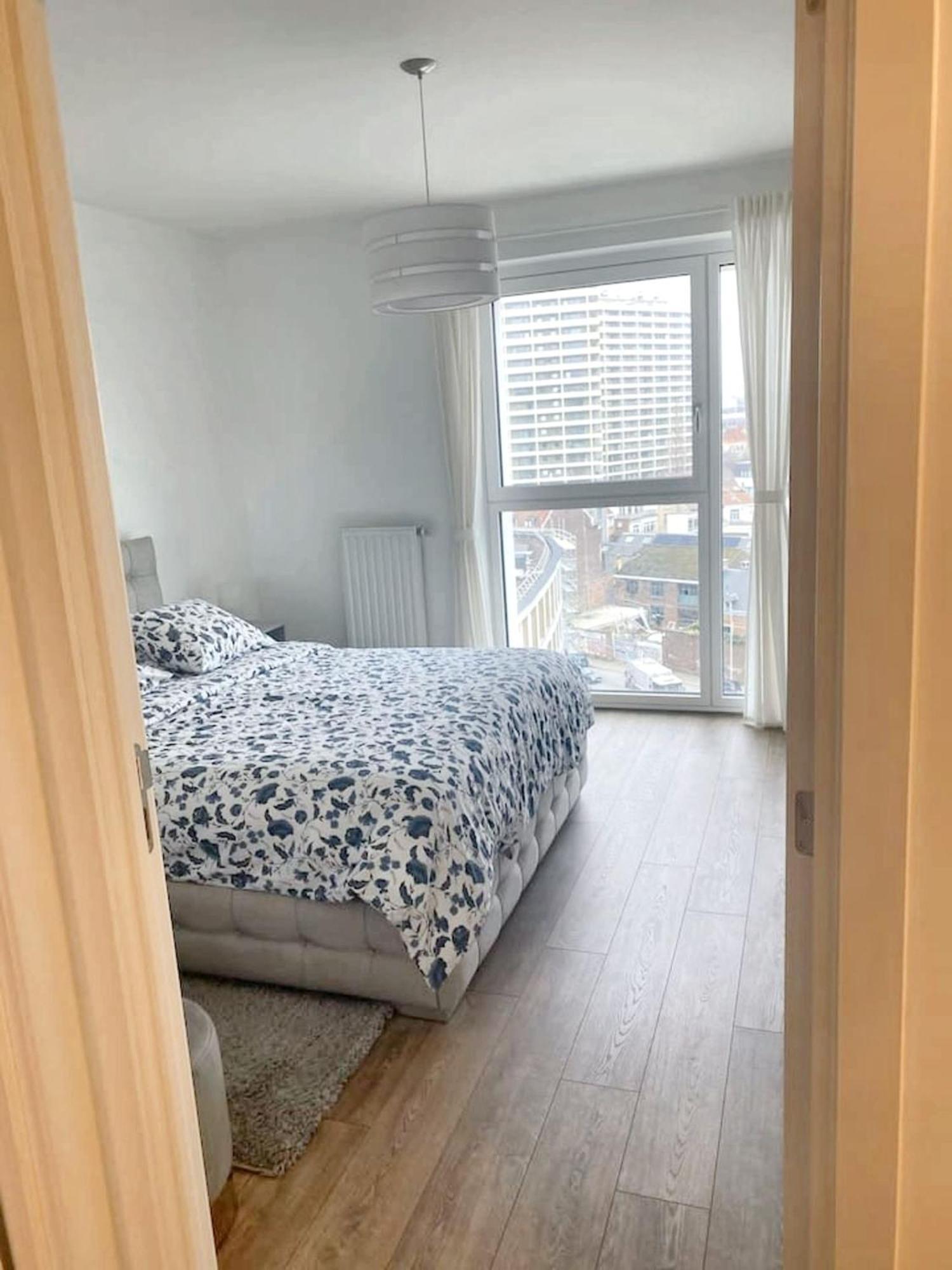 Modern Apartment In Cureghem Anderlecht 134 M² + Terrace Bruksela Zewnętrze zdjęcie